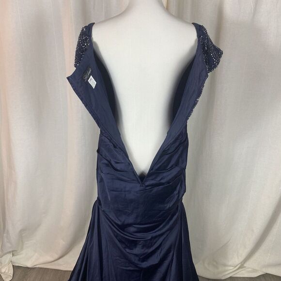La Femme Size 12 Off the Shoulder Beaded Satin Trumpet Gown 25996 Blue Elegant - Picture 15 of 16